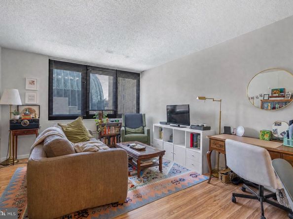 1420 Locust Street 6M, Philadelphia PA 19102