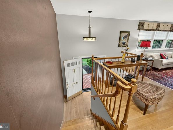 7124 Thrasher Road, Mclean VA 22101