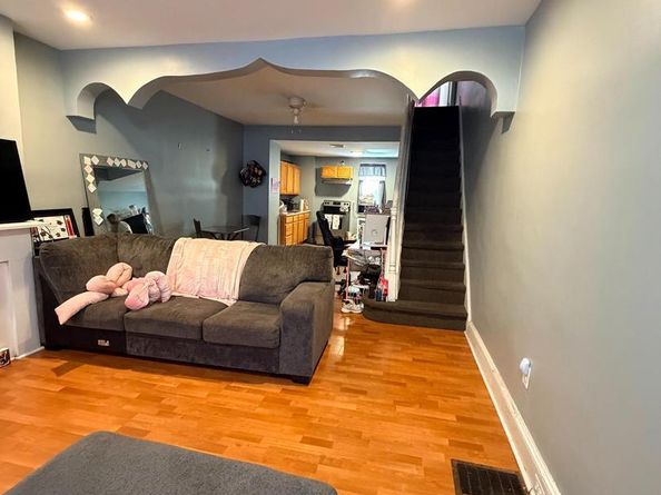 2406 W Oakdale Street, Philadelphia PA 19132
