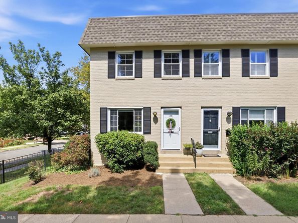 1751 N Cliff Street, Alexandria VA 22301