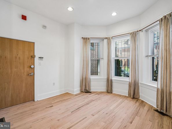 4900 Cedar Avenue 1D, Philadelphia PA 19143