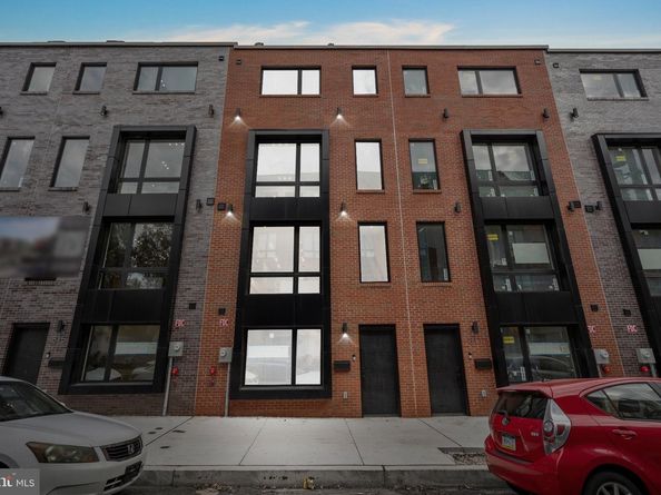 813 N 19TH Street, Philadelphia PA 19130