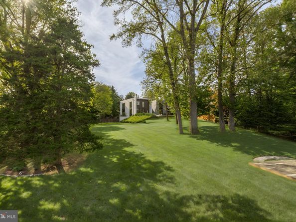9119 Levelle Drive, Chevy Chase MD 20815