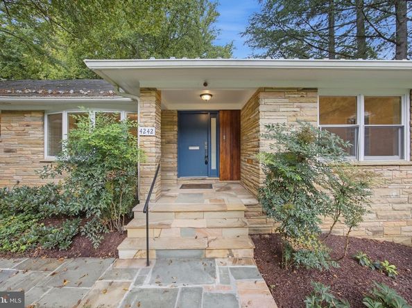 4242 Mathewson Drive NW, Washington DC 20011