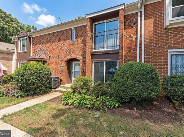 3743 Persimmon Circle, Fairfax VA 22031