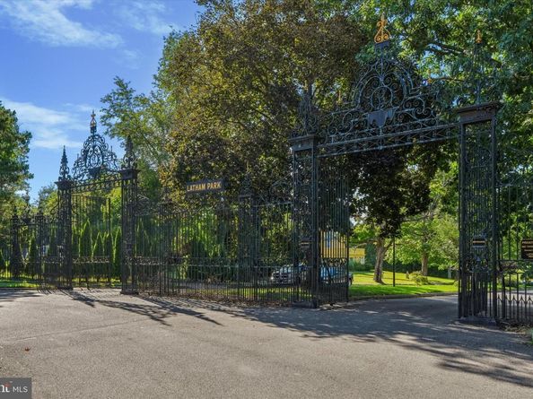 1 Latham Park, Elkins Park PA 19027