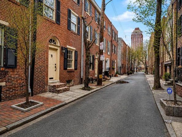 1629 Waverly Street, Philadelphia PA 19146