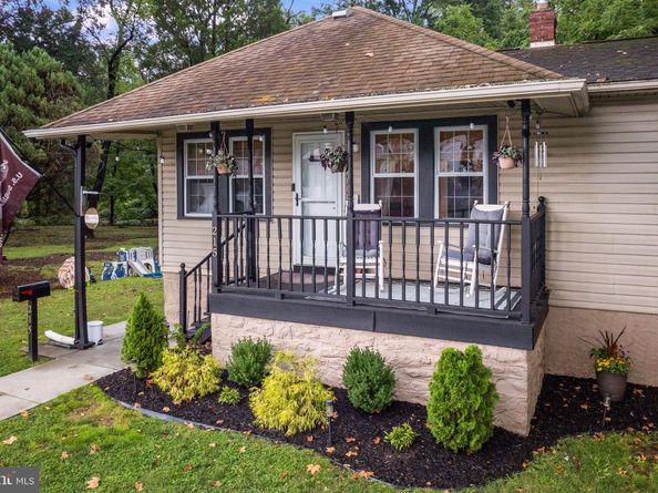 215 4TH Avenue, Essington PA 19029