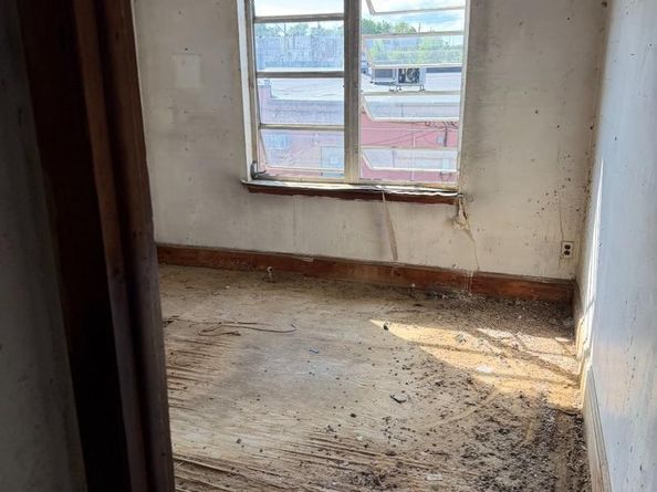 6943 Theodore Street, Philadelphia PA 19142