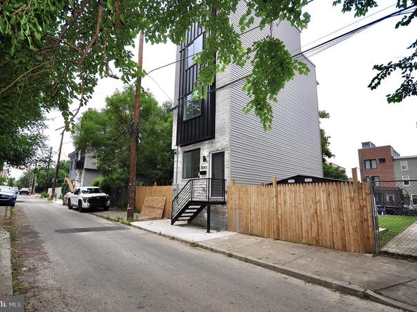 2043 N Orkney Street, Philadelphia PA 19122