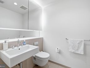 925 H Street NW 404, Washington DC 20001