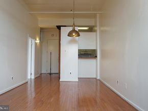 1010 Race Street 8I, Philadelphia PA 19107