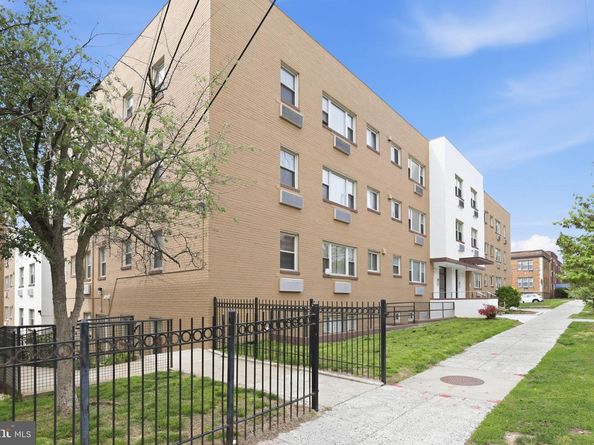 738 Longfellow Street NW 311, Washington DC 20011
