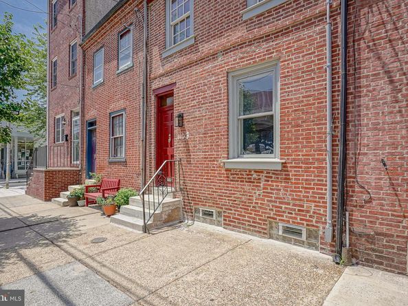 1108 S Front Street, Philadelphia PA 19147