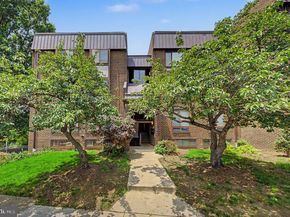 112 Roberts Lane 300, Alexandria VA 22314