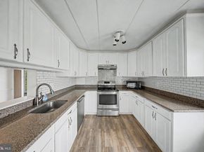 112 Roberts Lane 300, Alexandria VA 22314