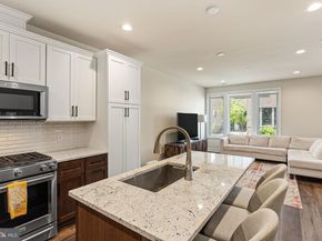 3001 Sedgeview Walk 146, Philadelphia PA 19125