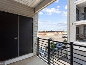 3001 Sedgeview Walk 146, Philadelphia PA 19125