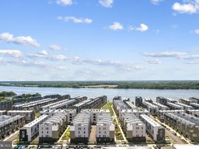 3001 Sedgeview Walk 146, Philadelphia PA 19125