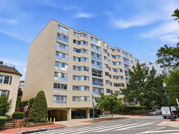 922 24TH Street NW 418, Washington DC 20037