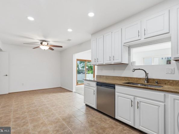 1300 Bayshire Lane, Herndon VA 20170