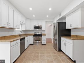1300 Bayshire Lane, Herndon VA 20170