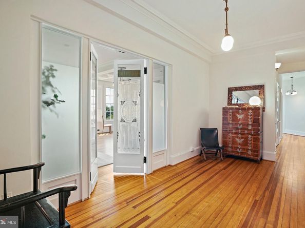 1852 Columbia Road NW 401, Washington DC 20009