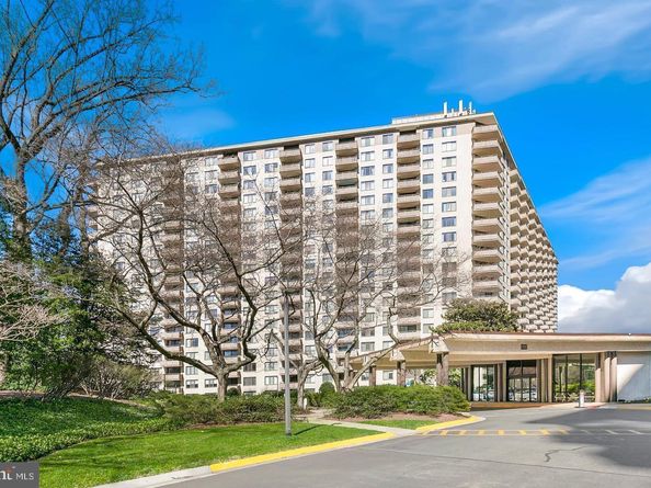 5225 Pooks Hill Rd 220N, Bethesda MD 20814