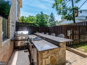 7108 Penguin Place, Falls Church VA 22043