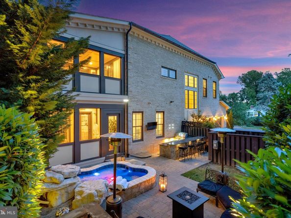 7108 Penguin Place, Falls Church VA 22043