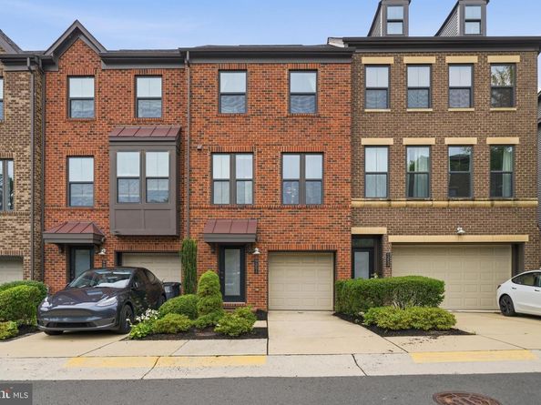 9251 Wood Violet Court, Fairfax VA 22031