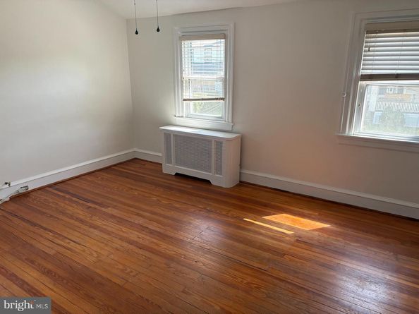 2814 Saint Marys Rd, Ardmore PA 19003