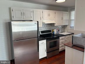 2814 Saint Marys Rd, Ardmore PA 19003