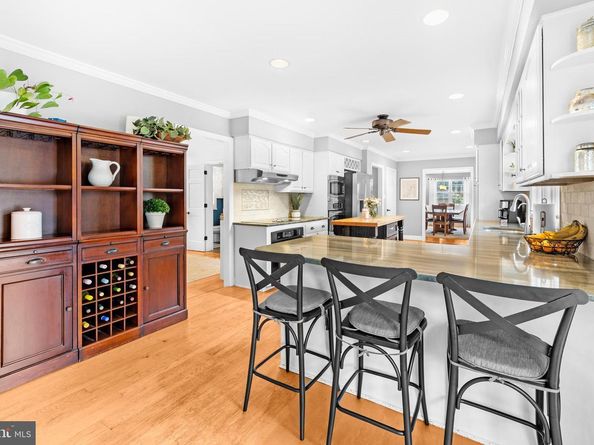 21 Milton Drive, Yardley PA 19067