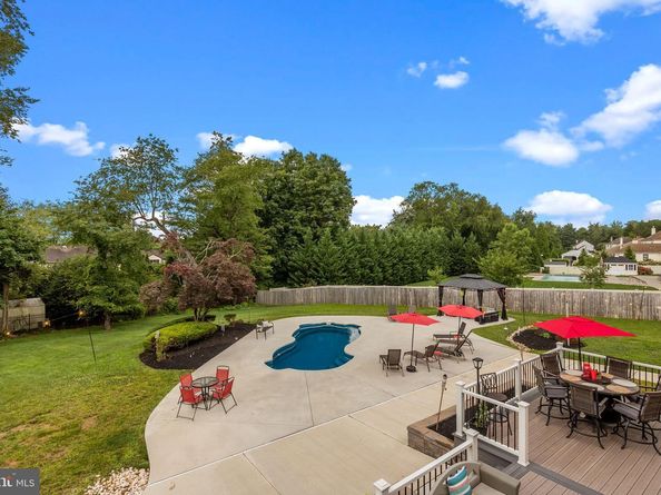 963 Hunt Drive, Yardley PA 19067