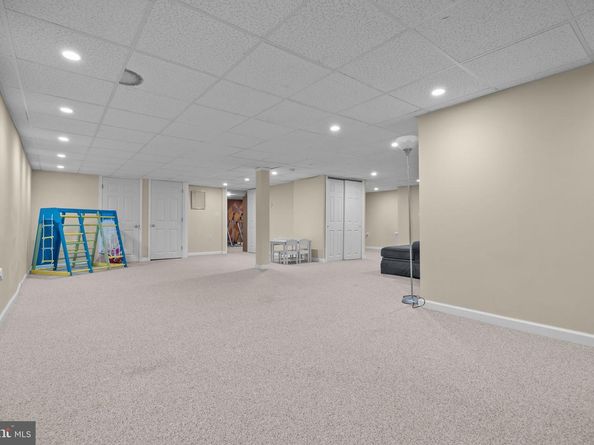 963 Hunt Drive, Yardley PA 19067