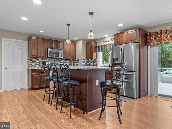 963 Hunt Drive, Yardley PA 19067