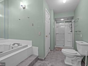 963 Hunt Drive, Yardley PA 19067