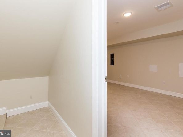 1802 E Huntingdon Street, Philadelphia PA 19125