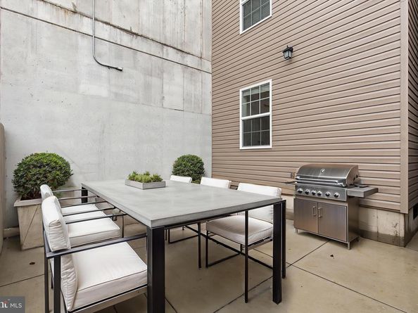 1802 E Huntingdon Street, Philadelphia PA 19125