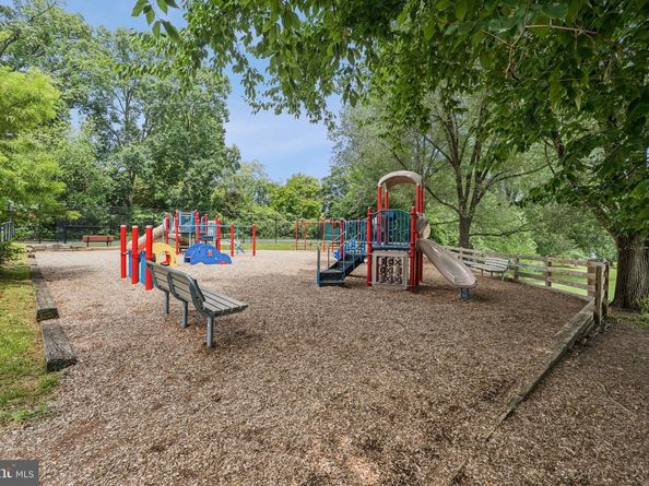 7201 Chestnut Street, Chevy Chase MD 20815