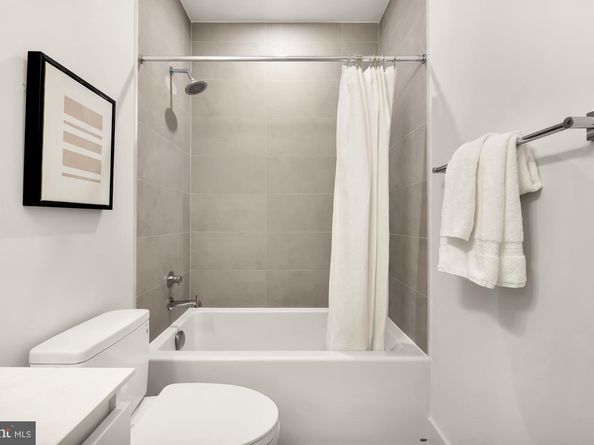 2647 41st Street NW 4, Washington DC 20007