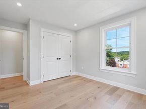 3012 Lincoln Avenue, Glenside PA 19038