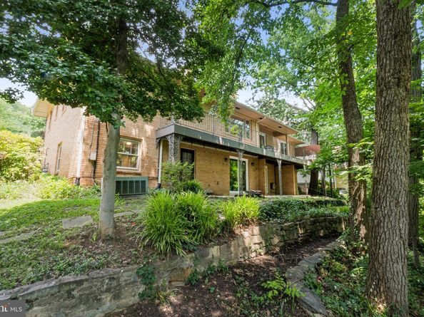 2647 S Kent Street, Arlington VA 22202