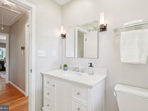 2647 S Kent Street, Arlington VA 22202