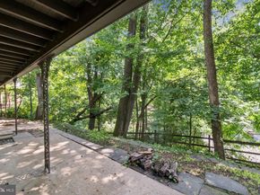 2647 S Kent Street, Arlington VA 22202
