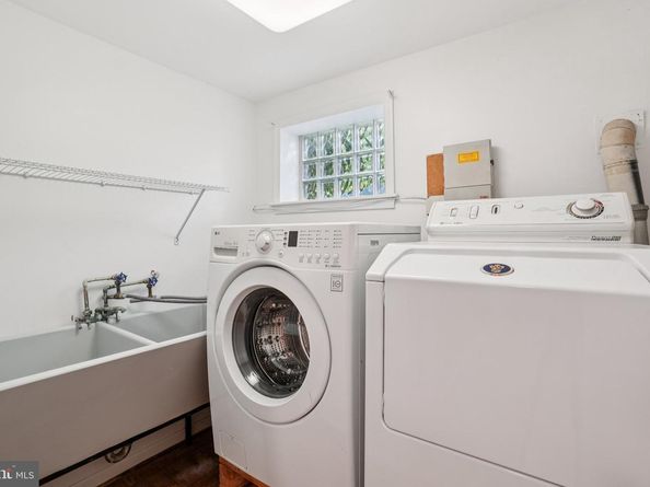 2647 S Kent Street, Arlington VA 22202
