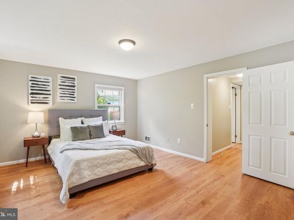 2647 S Kent Street, Arlington VA 22202