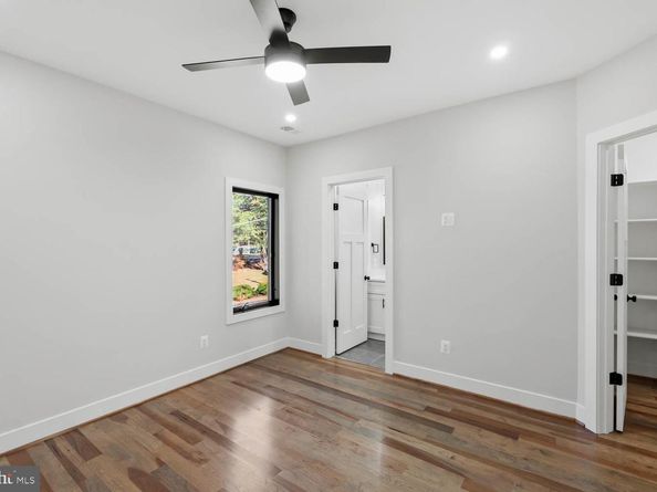 2115 Natahoa Court, Falls Church VA 22043