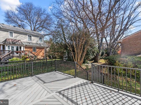 2115 Natahoa Court, Falls Church VA 22043